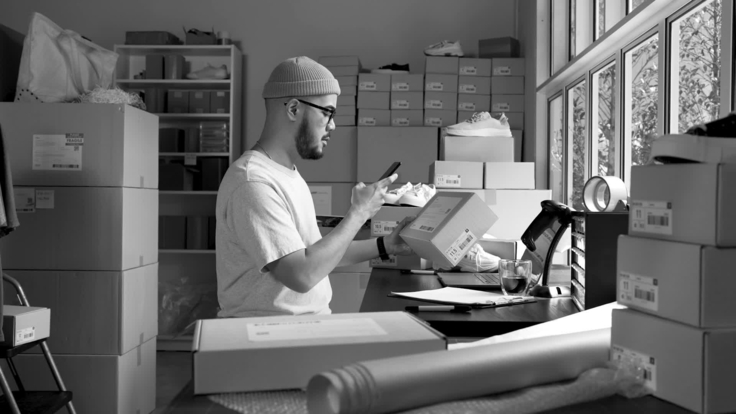 Identify performance bottlenecks and quickly run performance tests.